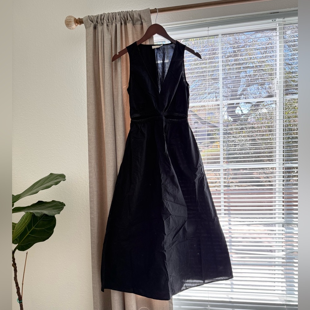 Universal Thread women’s cutout a-line maxi dress with pockets in black, size xs